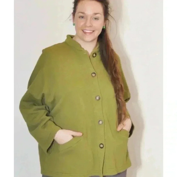 Bryn Walker's Lagenlook Danuta Jacket - Picture 3 of 4